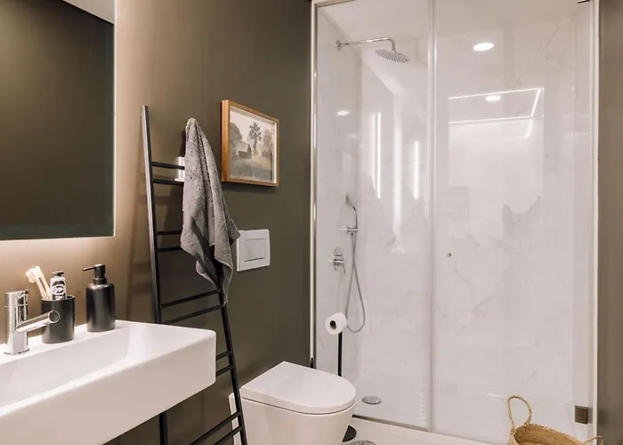 아파트 Rundi - 2 Bedrooms In Santo Antonio 리스본