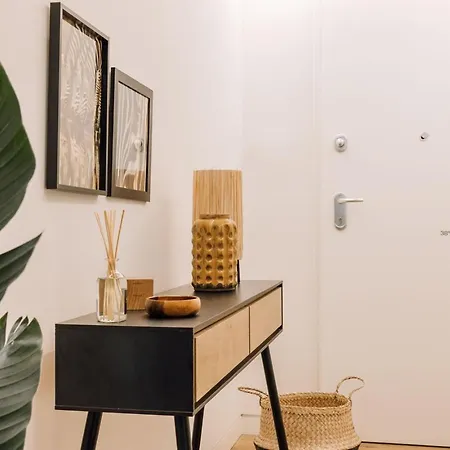 Rundi - 2 Bedrooms In Santo Antonio * Lisbon