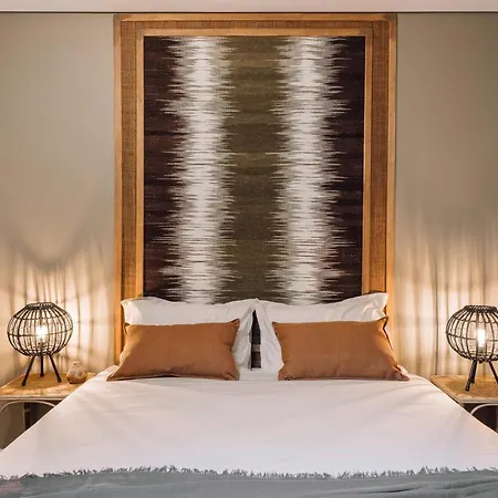 Апартаменты Rundi - 2 Bedrooms In Santo Antonio Лиссабон